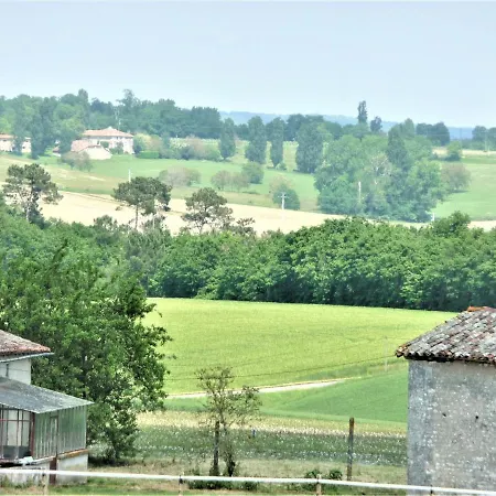 Semesterbostad Le Gite Sereine Berneuil (Charente)